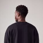 Sudadera de Eleguá color negro con diseño rojo «Máaféréfun Eleguá»