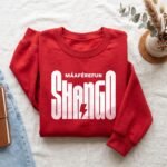 Sudadera roja de Shangó con diseño Máaférefún Shangó – Ashekuba