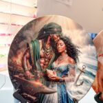 Foto real del plato decorativo de Ogún y Yemayá