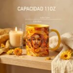 Taza de Oshún envuelta en flores naranjas y doradas, asa e interior amarillo