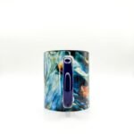 Taza de Yemayá con su rostro entre las olas, asa e interior azul
