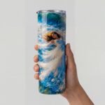 Termo de Yemayá de 20 oz con diseño de Yemayá entre las olas del mar